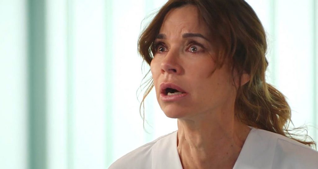 Demain nous appartient (spoiler) : Chloé pète les plombs, la vérité enfin dévoilée